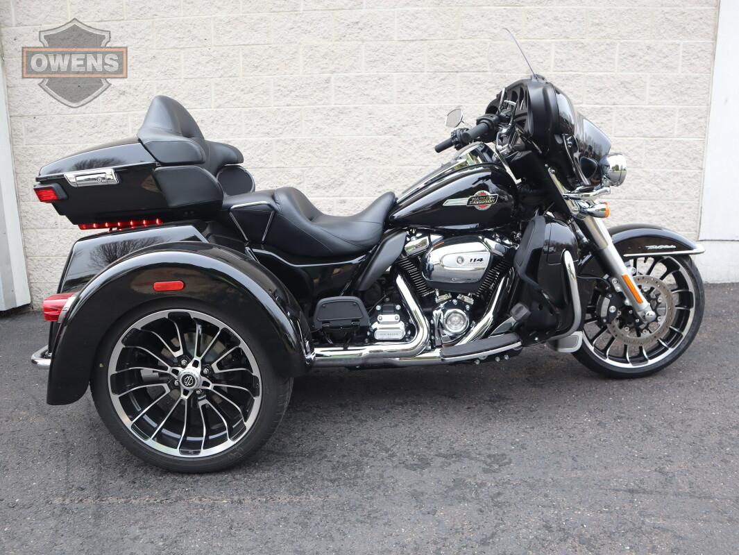 2025 HARLEY-DAVIDSON Tri Glide Ultra FLHTCUTG alt