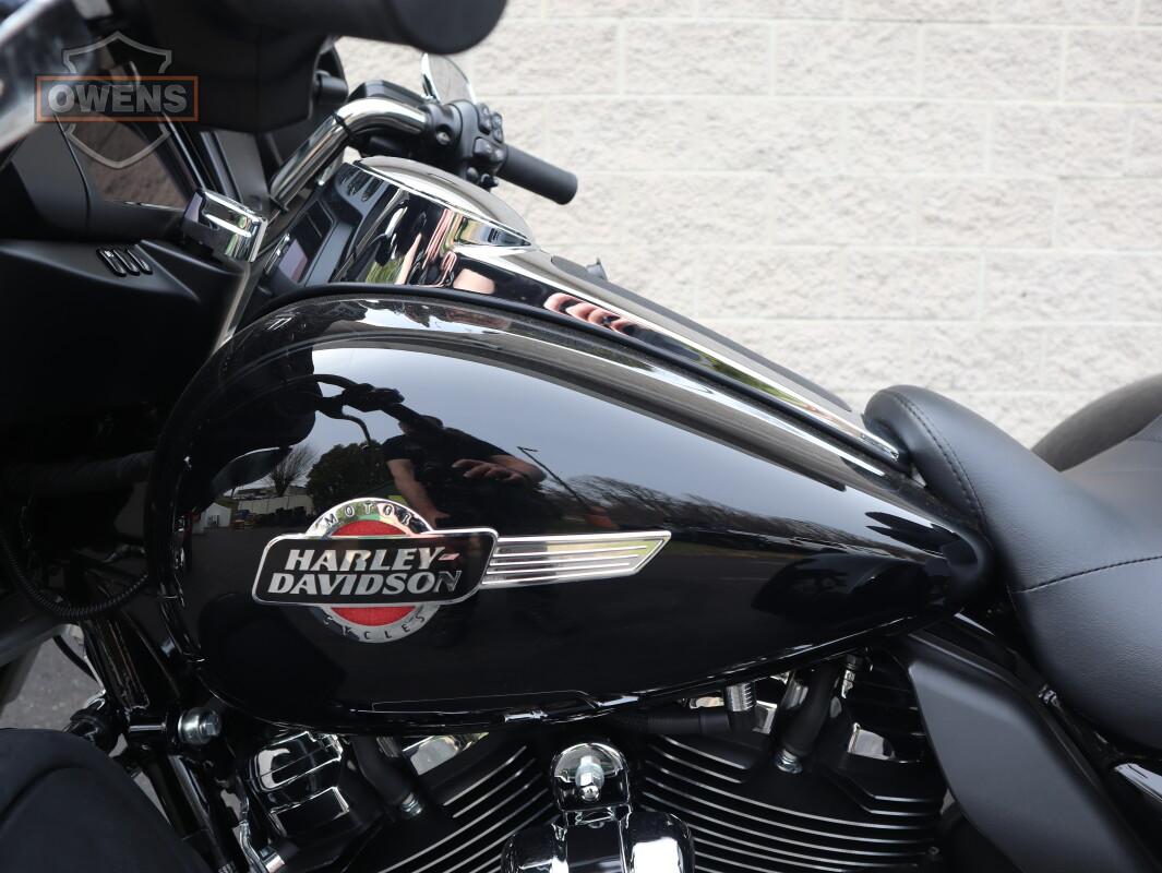 2025 HARLEY-DAVIDSON TRI GLIDE ULTRA FLHTCUTG