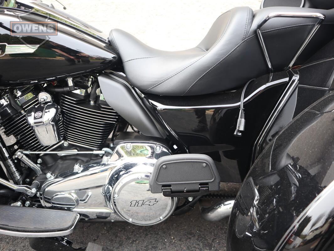 2025 HARLEY-DAVIDSON TRI GLIDE ULTRA FLHTCUTG