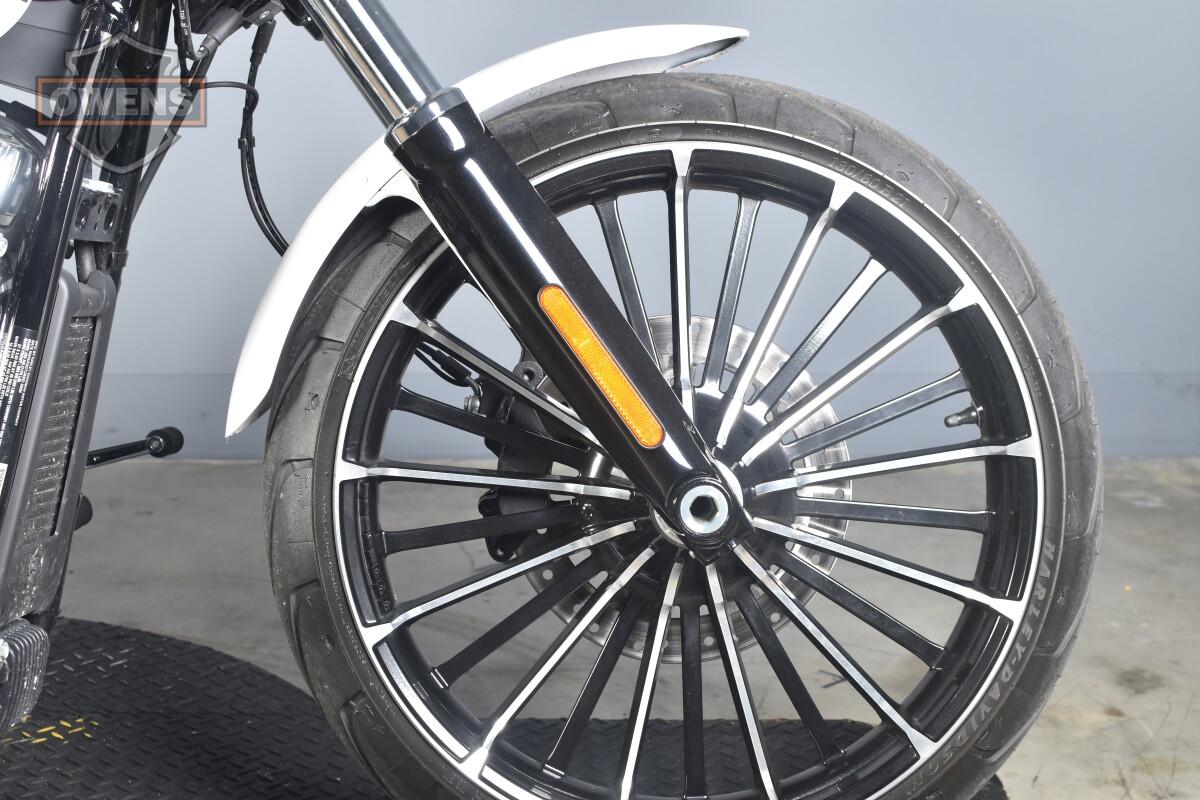 2024 HARLEY-DAVIDSON BREAKOUT FXBR