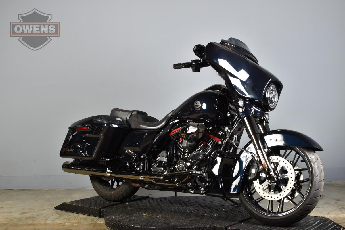 2022 HARLEY-DAVIDSON CVO STREET GLIDE FLHXSE