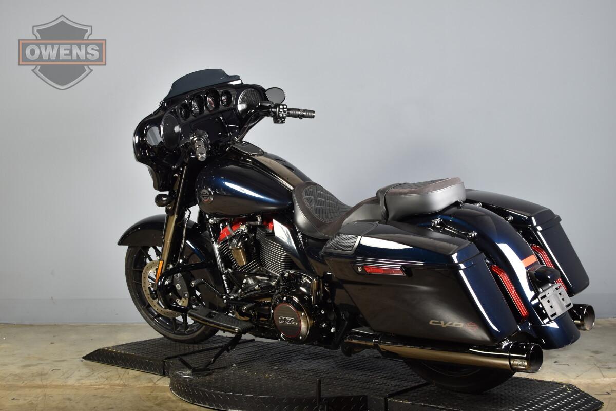 2022 HARLEY-DAVIDSON CVO STREET GLIDE FLHXSE
