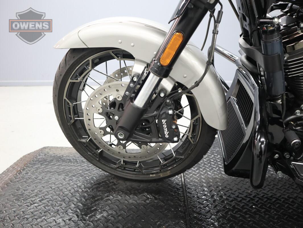 2023 HARLEY-DAVIDSON CVO STREET GLIDE FLHXSE